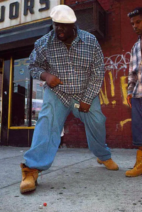 Un Retour dans le Temps: Les Origines du Jean Baggy